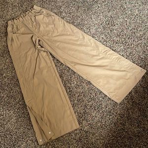 Athleta size 4/P pants. New with out tags